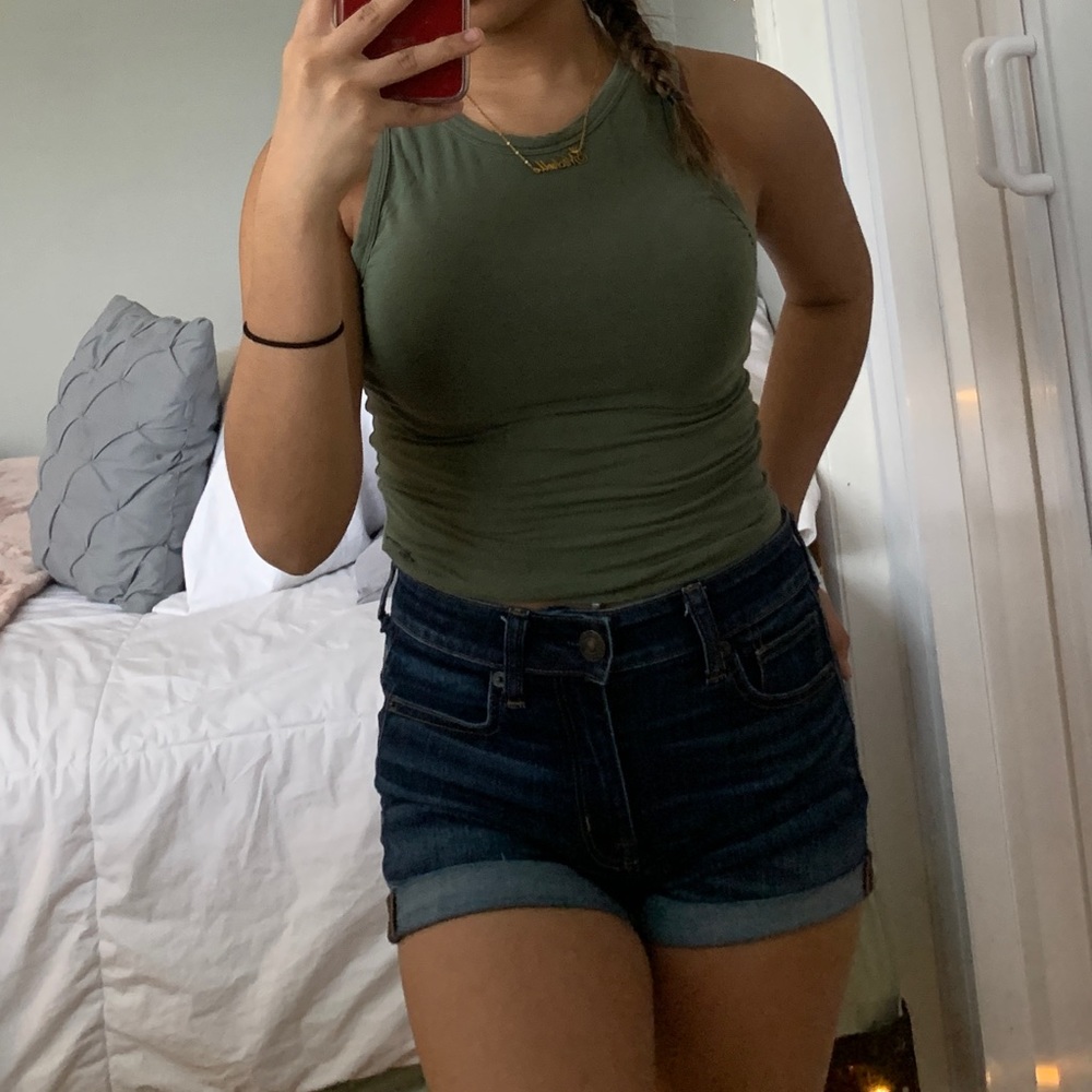 AEO TOP